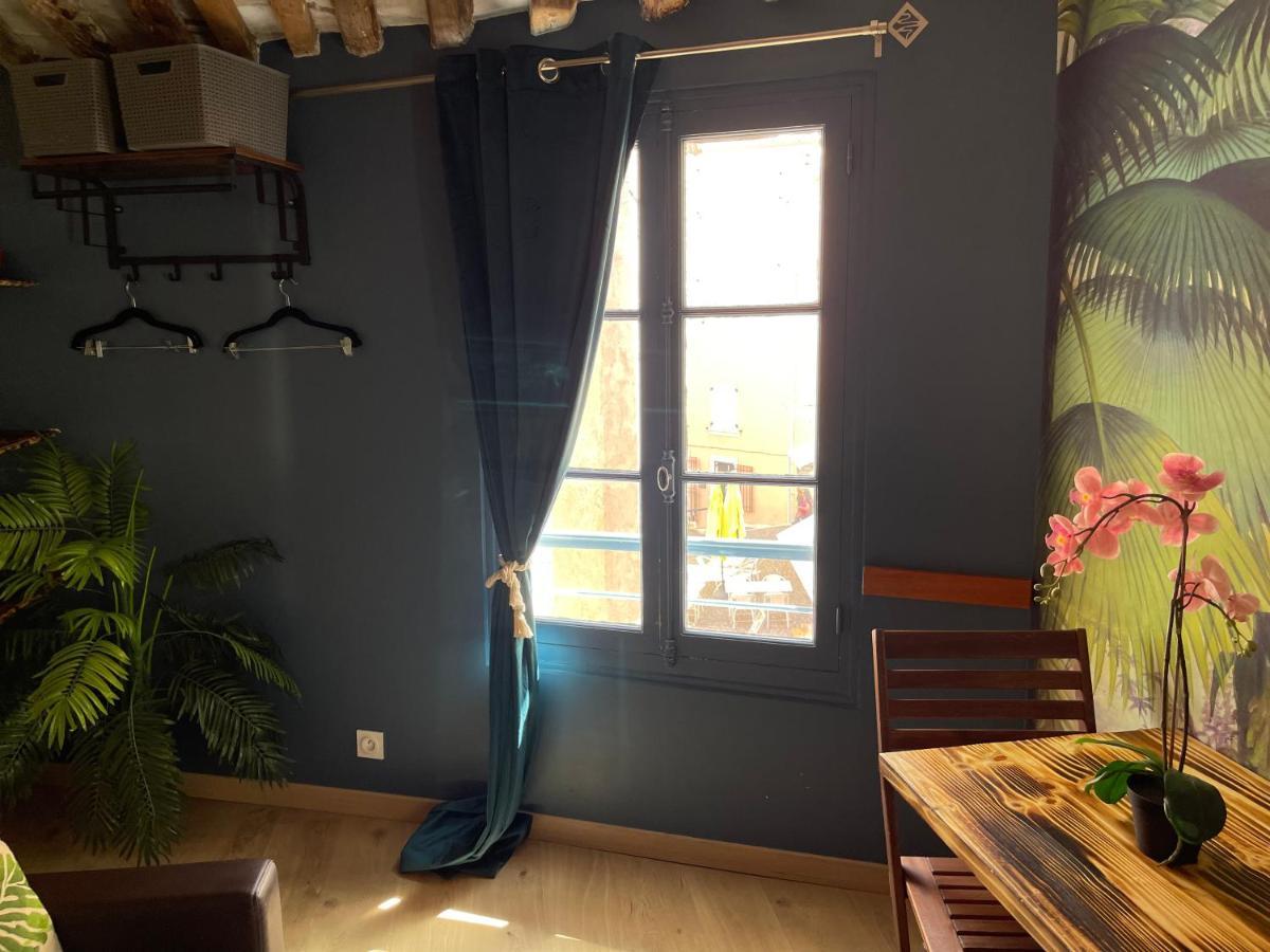appartement cosy à 10 mètres du port de Cassis Esterno foto